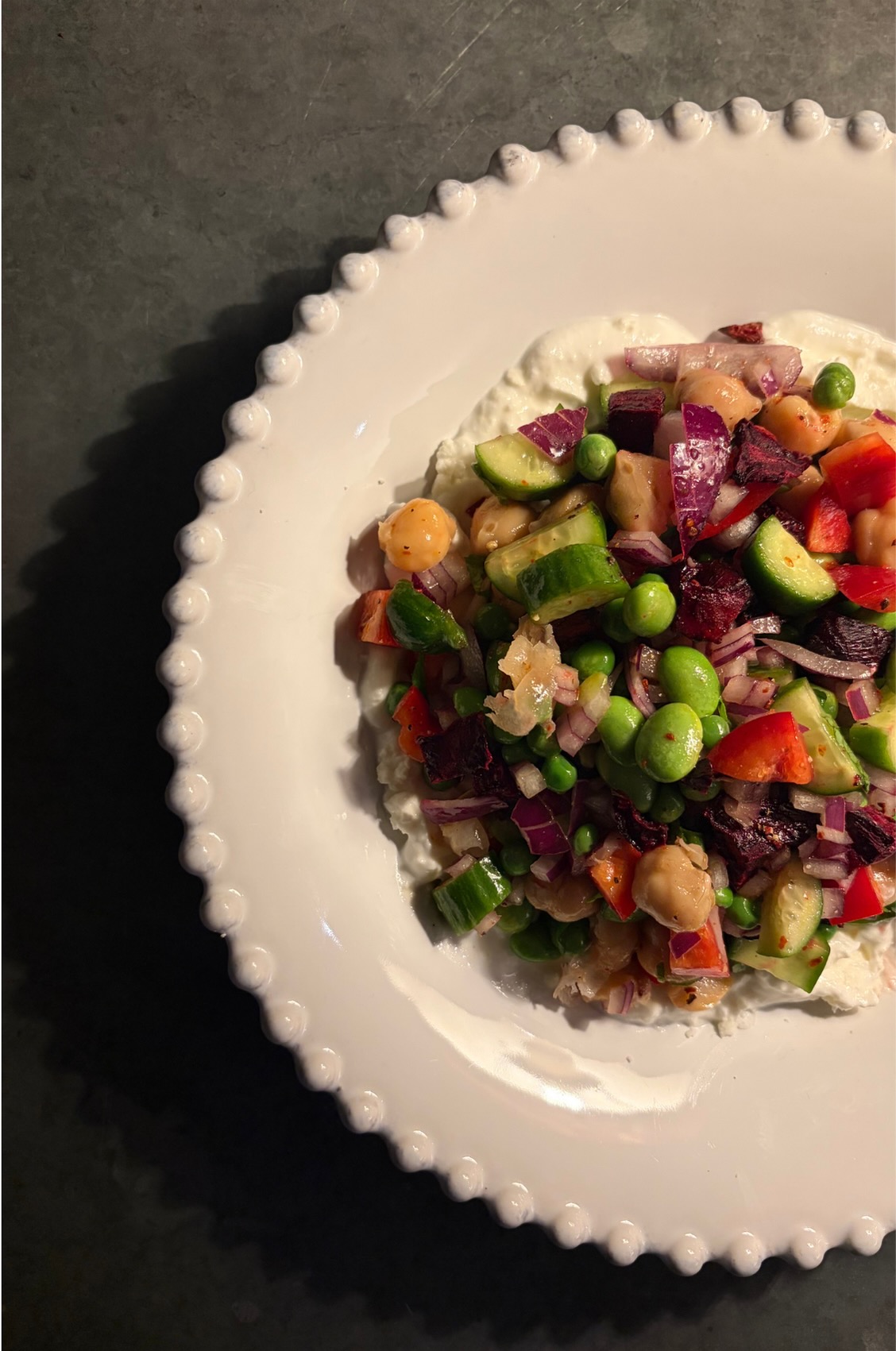 Beetroot & chickpea salad